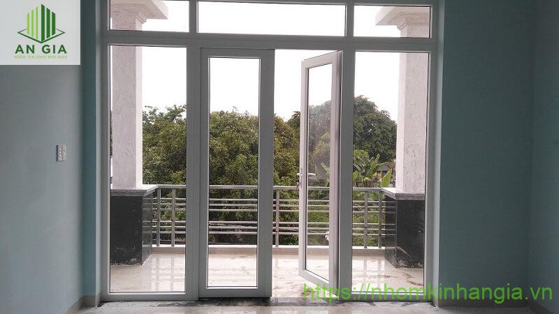 cua-chinh-2-canh-nhom-xingfa Cửa chính 2 cánh nhôm kính bền vững