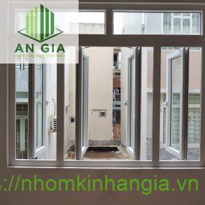 Cửa sổ 4 cánh mở quay