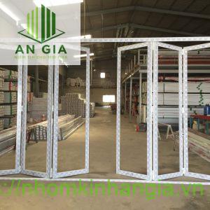 Cửa xếp trượt 6 cánh