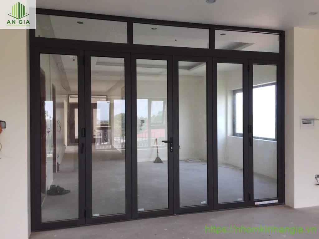 he-cua-di-mo-xep-gap-6-canh Hệ cửa đi mở xếp gấp 6 cánh